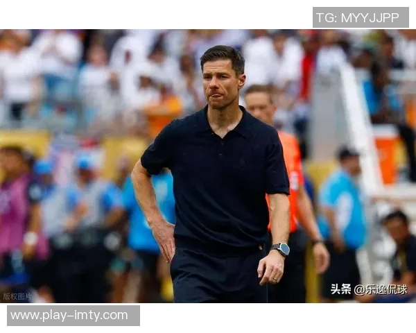 皇马球员对阿隆索的批评声浪加剧高层态度引发关注 皇马球员对阿隆索的批评声浪加剧高层态度引发关注
